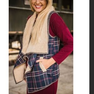 Topitoff plaid faux fur lining vest